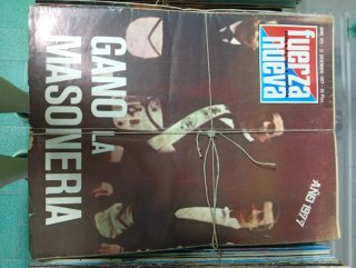 Revistas antiguas de Fuerza Nueva años 74 al 81