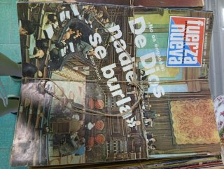 Revistas antiguas de Fuerza Nueva años 74 al 81