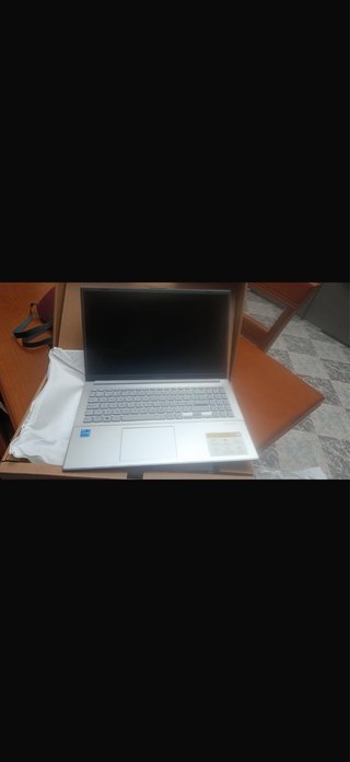 Asus Vivobook Portátil Plata sin estrenar