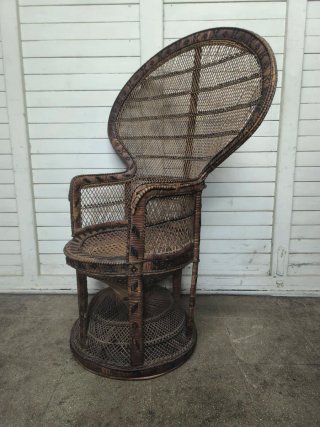 Silla Emmanuel. antigua
