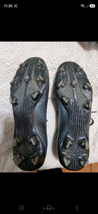 Botas de fútbol adidas negras
