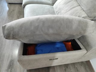 Sofá con Chaise Longue a motor