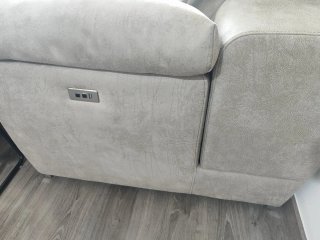Sofá con Chaise Longue a motor