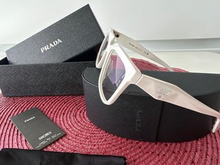 Gafas Prada – Sin graduar y con caja