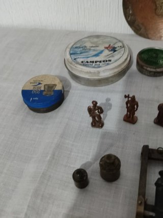 Lote de Artículos Antiguos y Coleccionables