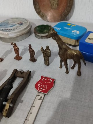 Lote de Artículos Antiguos y Coleccionables