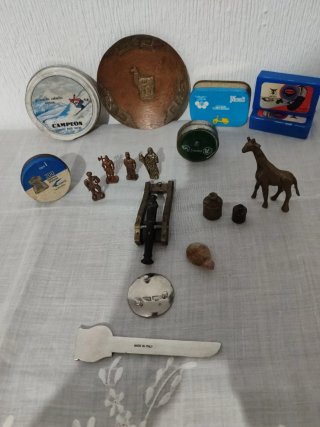 Lote de Artículos Antiguos y Coleccionables