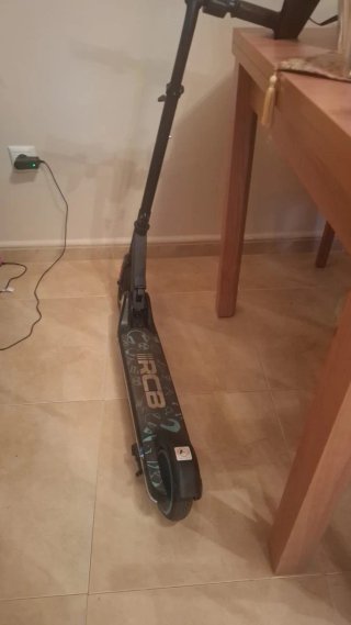 Patinete eléctrico RCB