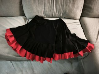 Falda de Baile Flamenco Negra y Roja
