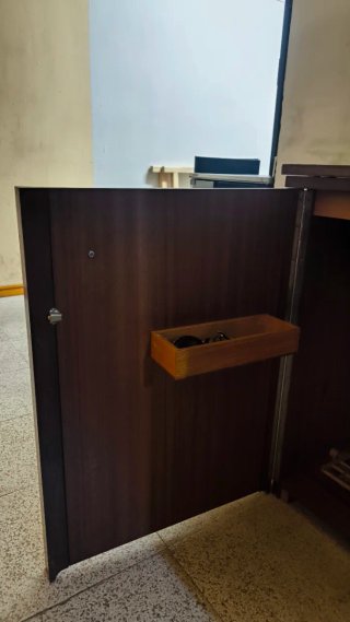 Máquina de coser Singer Sphinx 27k con mueble