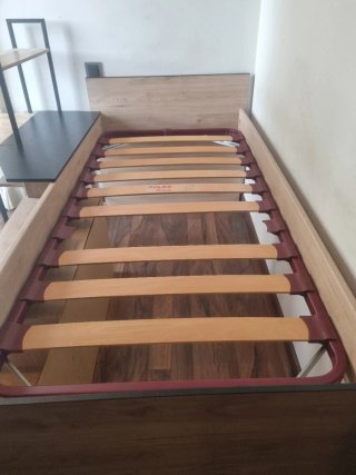 Cama con Escritorio y Almacenaje