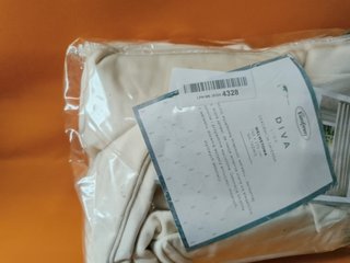 Cortina Opaca Terciopelo Beige
