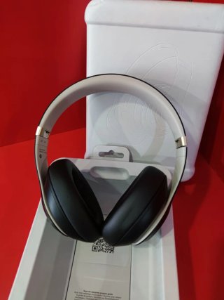 Beats Studio Pro