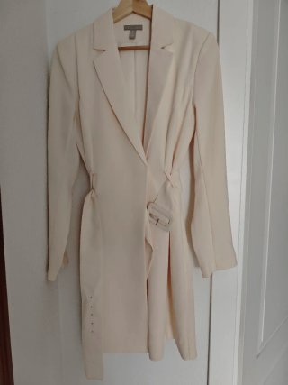 Vestido Blazer Beige con Cinturón