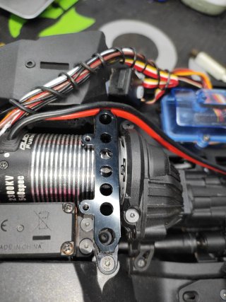 RC Axial CJ7 1/10 PASADO A PORTICOS