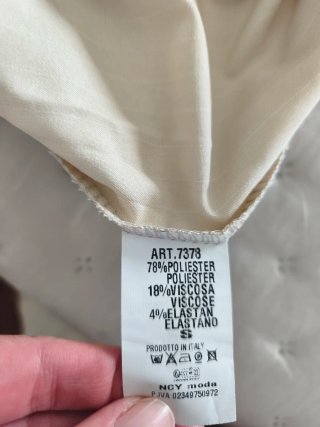 Mono de mujer beige