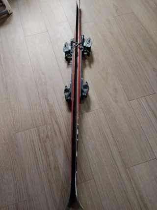 Esquís Rossignol con Bastones Komperdell