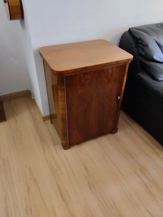 Máquina de coser antigua ALFA con mueble