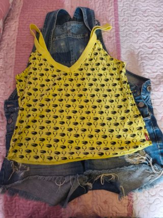 Peto talla 38 y camiseta talla M
