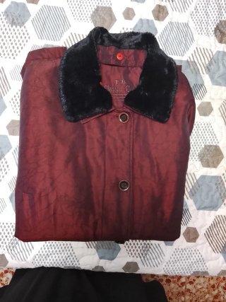 Abrigo señora TC talla 48 color granate
