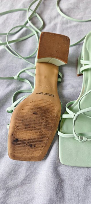 Sandalias Romanas con tacon verde menta