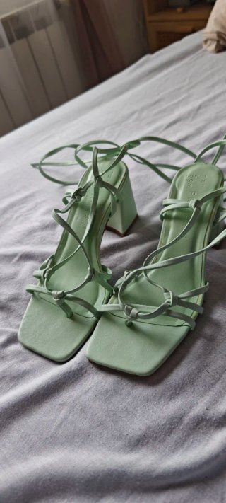 Sandalias Romanas con tacon verde menta