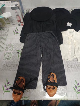 Conjunto de Ropa Tradicional Infantil