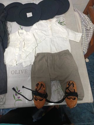 Conjunto de Ropa Tradicional Infantil