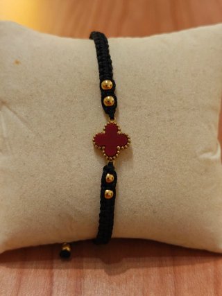 Pulsera Macramé Trébol Rojo Ajustable Unisex