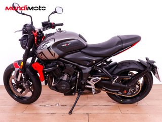 TRIUMPH TRIDENT 660
