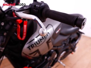 TRIUMPH TRIDENT 660