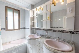 Piso en venta en Polígono Cartuja – La Paz en Granada