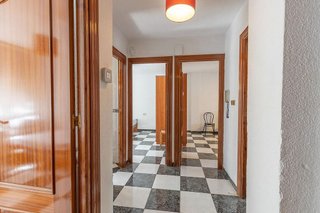 Piso en venta en Polígono Cartuja – La Paz en Granada