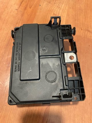 Caja de fusibles BSM L01-00 Peugeot Citroën