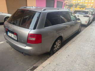 Audi A6 2.4 quattro avant