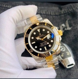Reloj Rolex Submariner Negro y Dorado