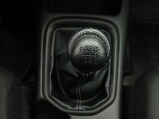 Toyota Hilux 2.5 D-4D Cabina Doble GX Aire acond.