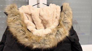 Parka Negra Pull & Bear