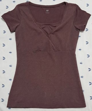Camiseta de lactancia granate