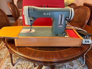 Máquina de coser Alfa De Luxe