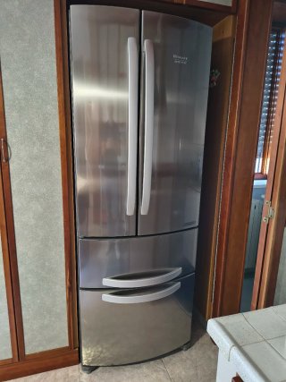 Frigorifero Hotpoint Ariston 70x190