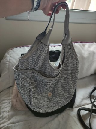 Variedad de bolsos a 8€ cada unidad