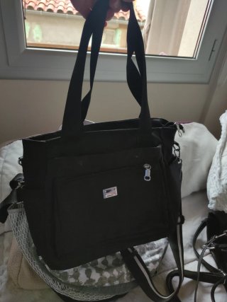 Variedad de bolsos a 8€ cada unidad
