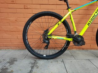 Atractor 3.7 29"