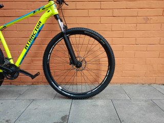Atractor 3.7 29"