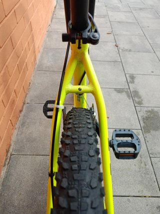 Atractor 3.7 29"