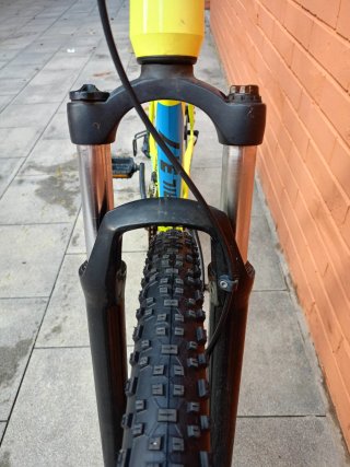 Atractor 3.7 29"