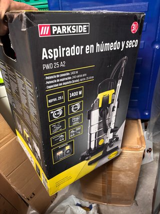 Aspirador en húmedo y seco Parkside PWD 25 A2