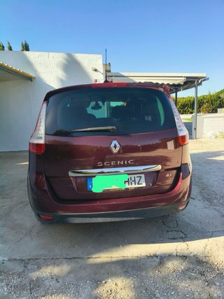 Renault Grand Scenic 2012