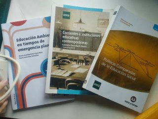 Políticas comparadas de la educación social